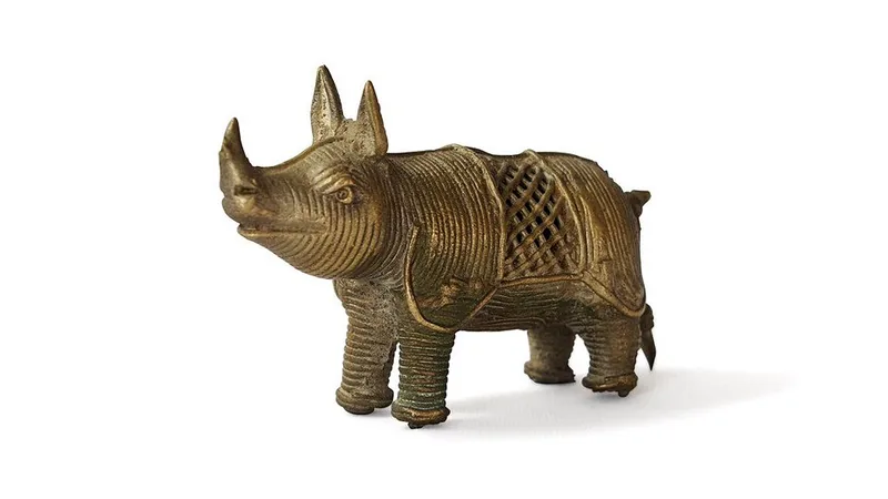 Finished Dhokra figurine made by Dharua tribe — lost-wax brass casting
