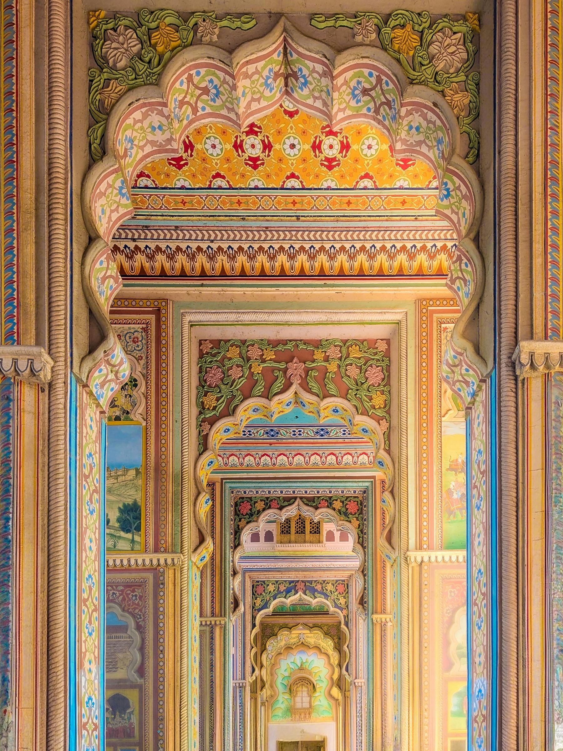Mughal arches